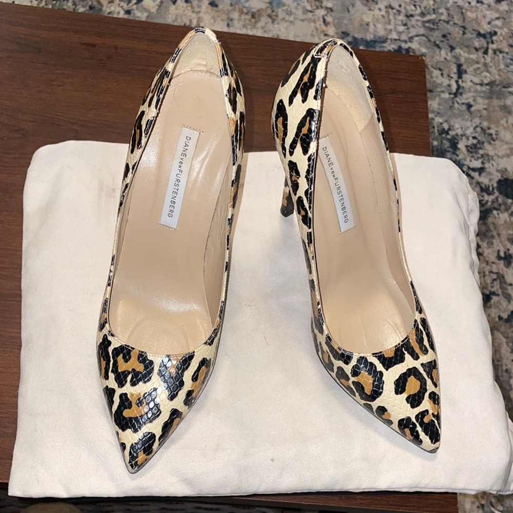 Diane Von Furstenberg Animal Print Heels